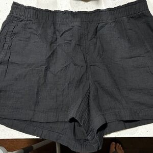 Gap shorts